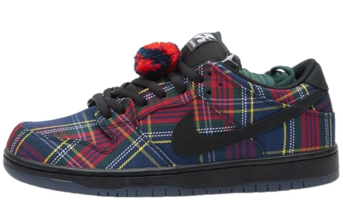 Nike SB Dunk Low x Nardwuar 'Tartan' II1493-600