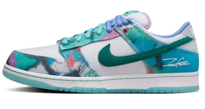 Nike SB Dunk Low x Futura Laboratories 'Bleached Aqua' HF6061-400